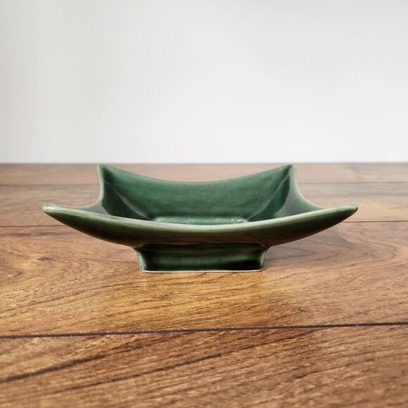 Vintage Green Rectangular Ceramic Dish Marked Ming Art M5 5.5" x 4.25" - Picture 2 of 8